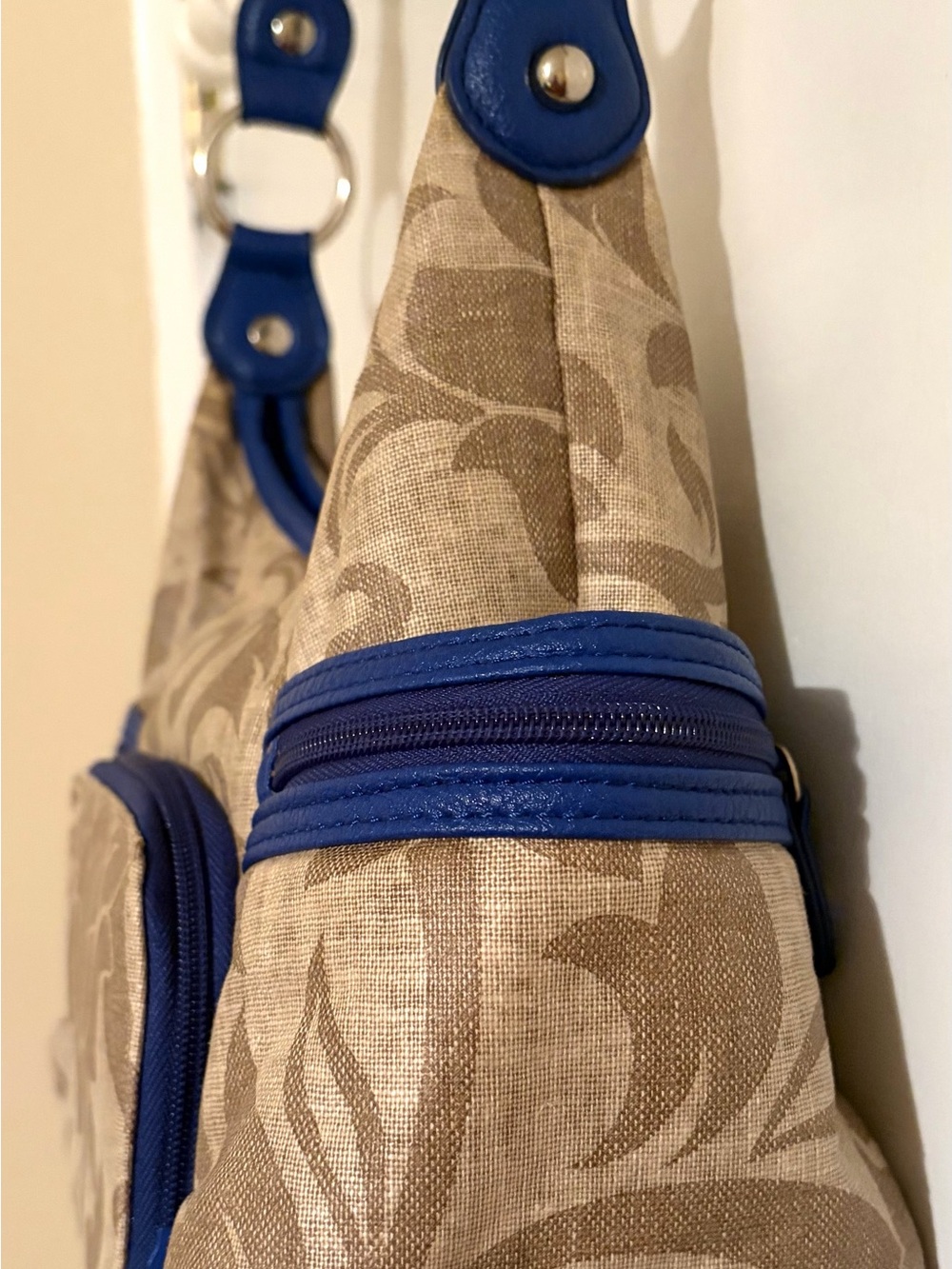 Koltov Beige Floral Shoulder Bag Blue Trim Multi Pocket Hobo - Picture 4 of 10